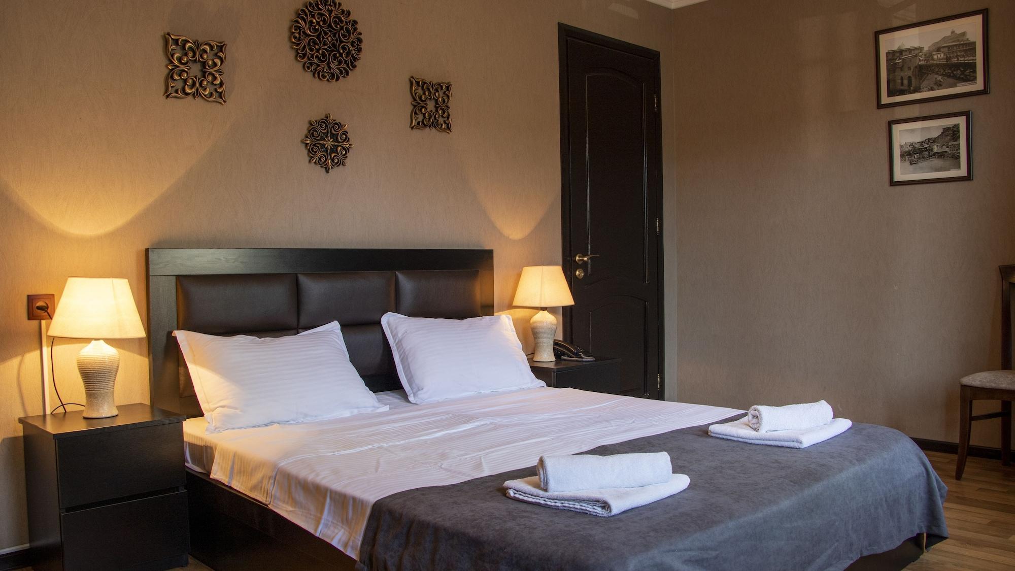 טביליסי Hotel New Metekhi מראה חיצוני תמונה