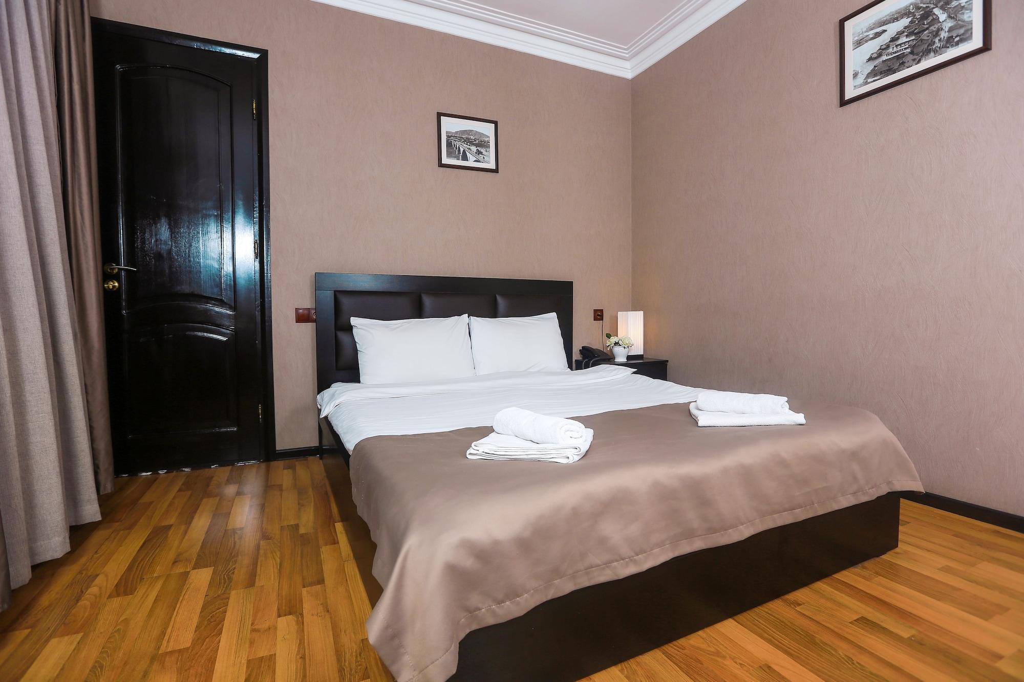 טביליסי Hotel New Metekhi מראה חיצוני תמונה